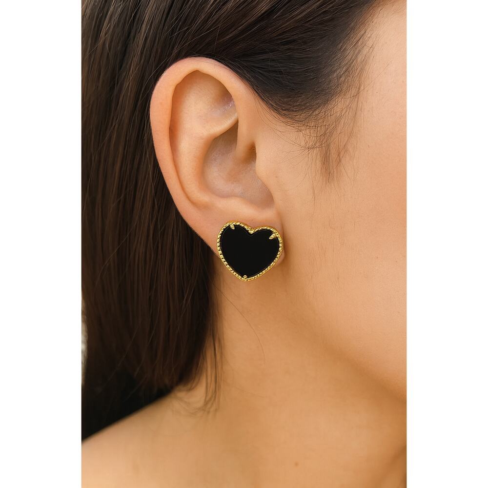 Elegant Black Heart Stud Earrings – 18K Gold Plated